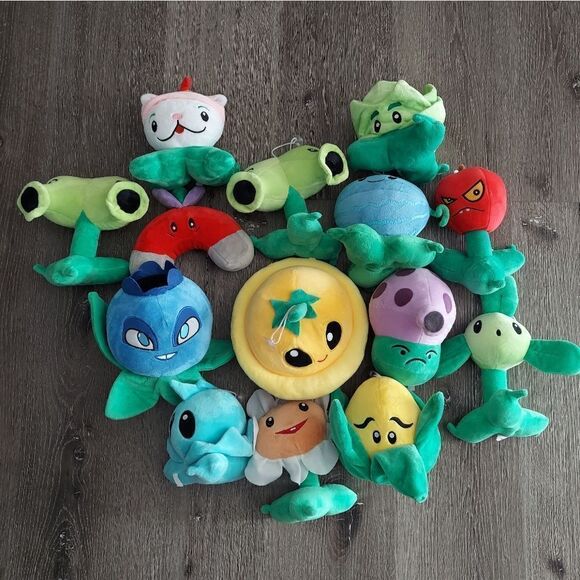 Plants vs Zombies Plush Lot of 14